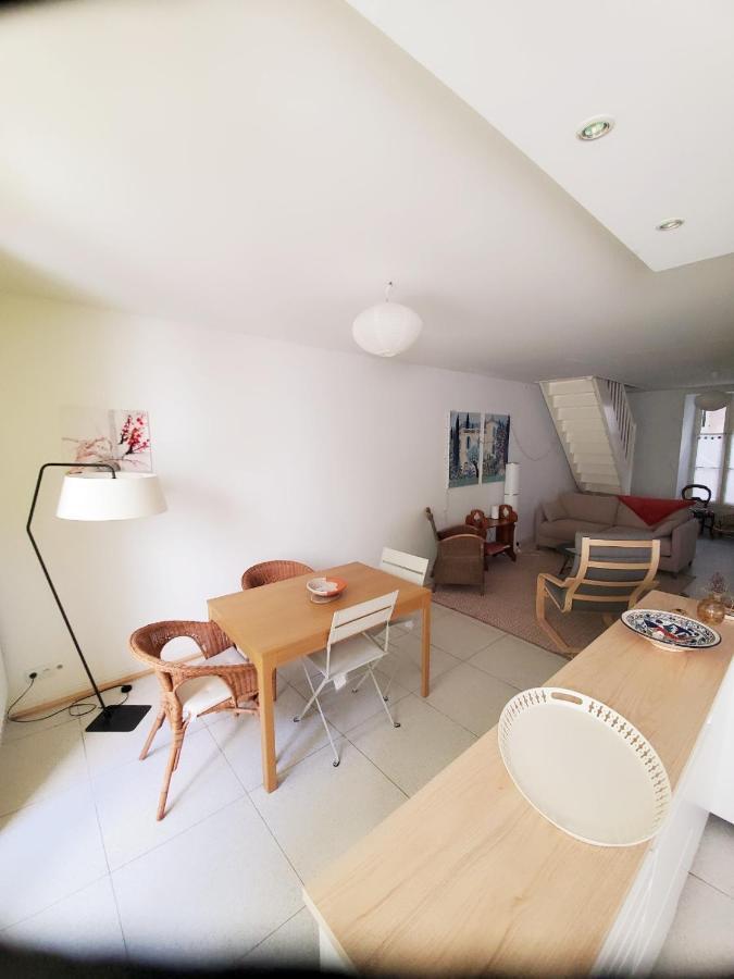 La Maison De Ville 76M2 Avec Terrasse De 22M2 La Rochelle  Esterno foto