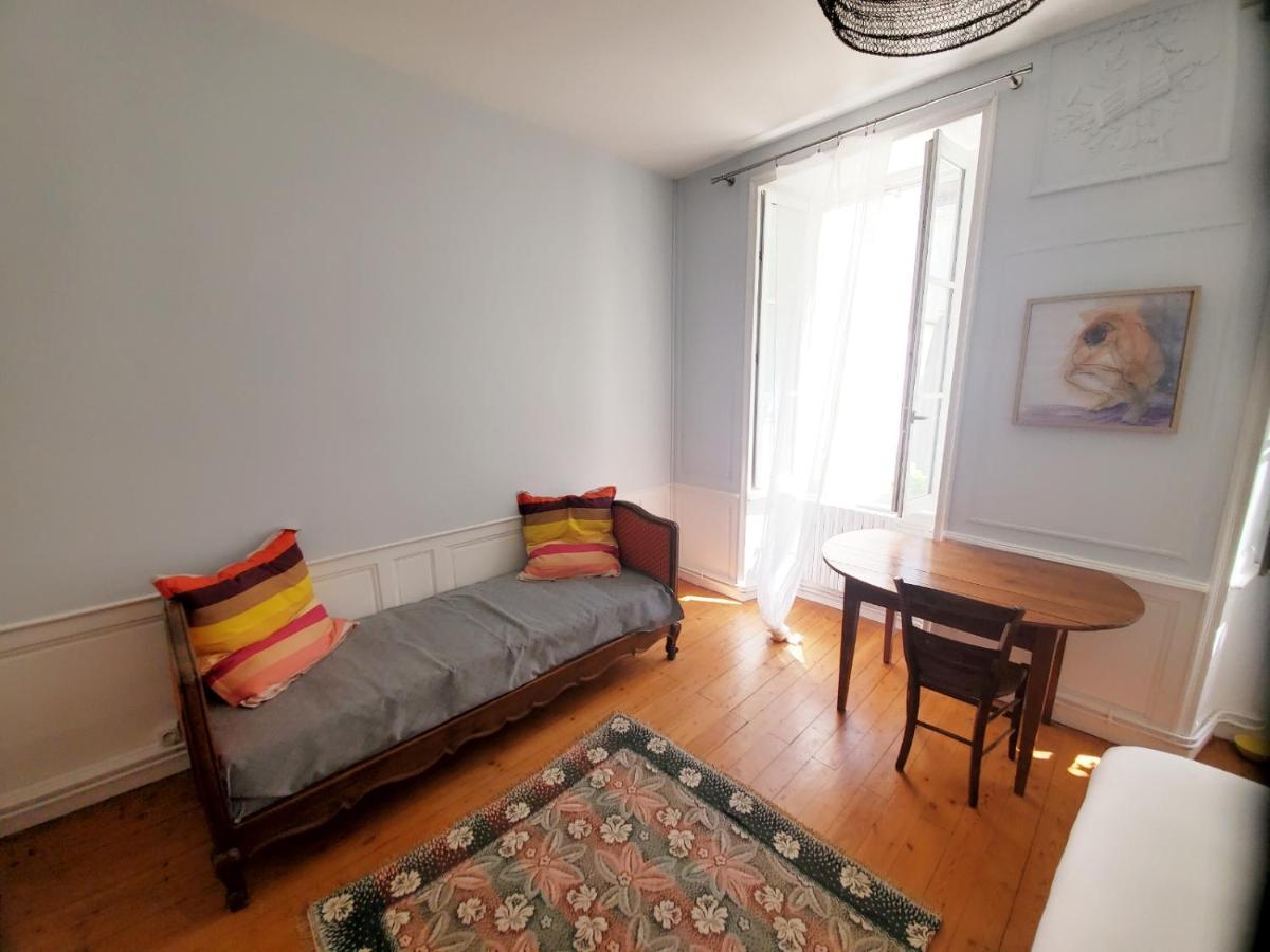 La Maison De Ville 76M2 Avec Terrasse De 22M2 La Rochelle  Esterno foto