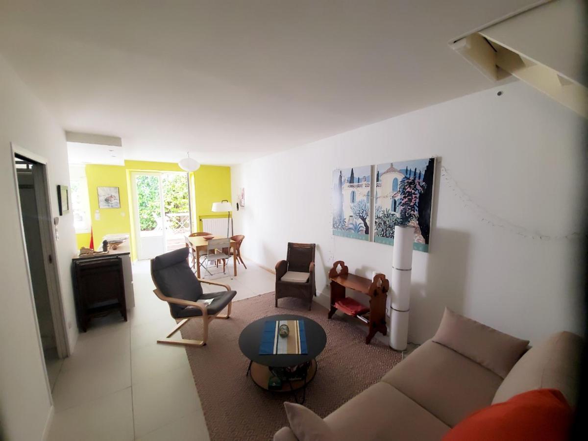 La Maison De Ville 76M2 Avec Terrasse De 22M2 La Rochelle  Esterno foto